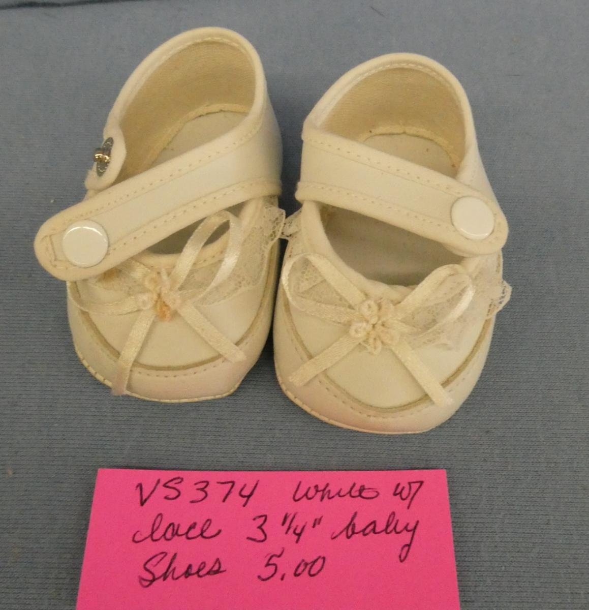  VS374 3 1/2" Baby Shoes (DOLL SHOES (vintage)) Nice Twice